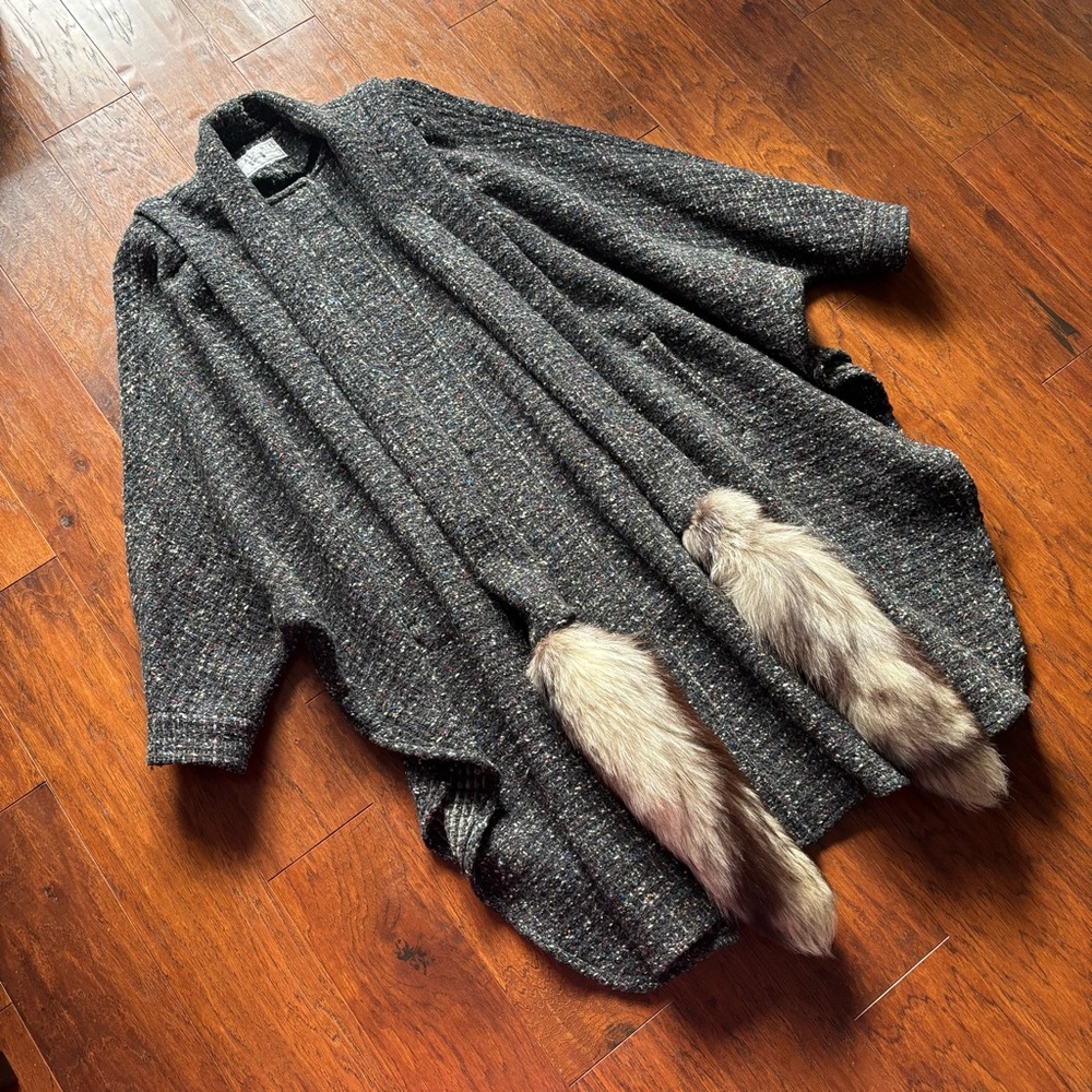 Vintage Capri Marie Mirisola Wool Tweed Jacket with Fox Fur Scarf | Union Made - Picture 3 of 11